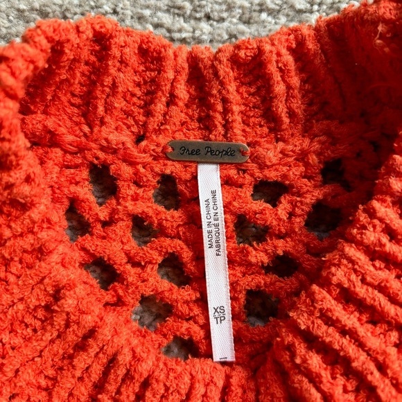 NWT Free People Fringe Crop Sweater - size XS - Picture 8 of 8